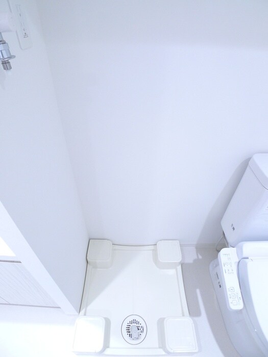 物件内観写真19　(洗濯機置場)