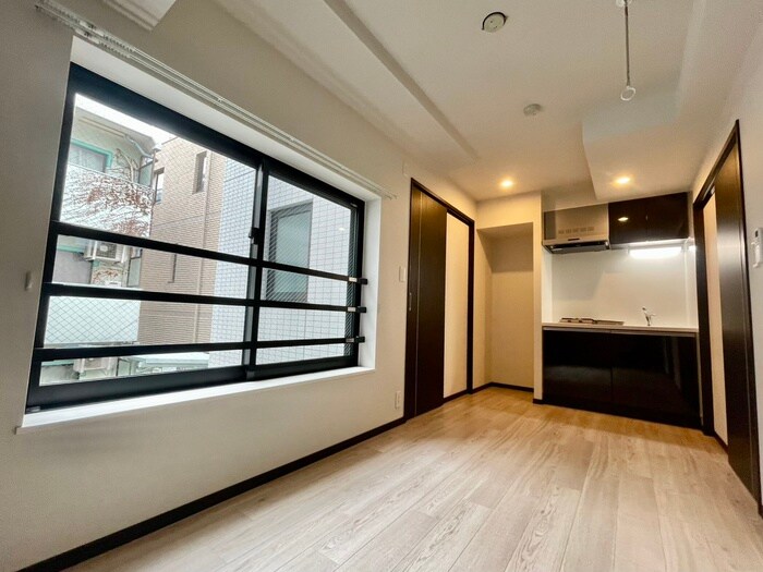 物件内観写真9　(居室)