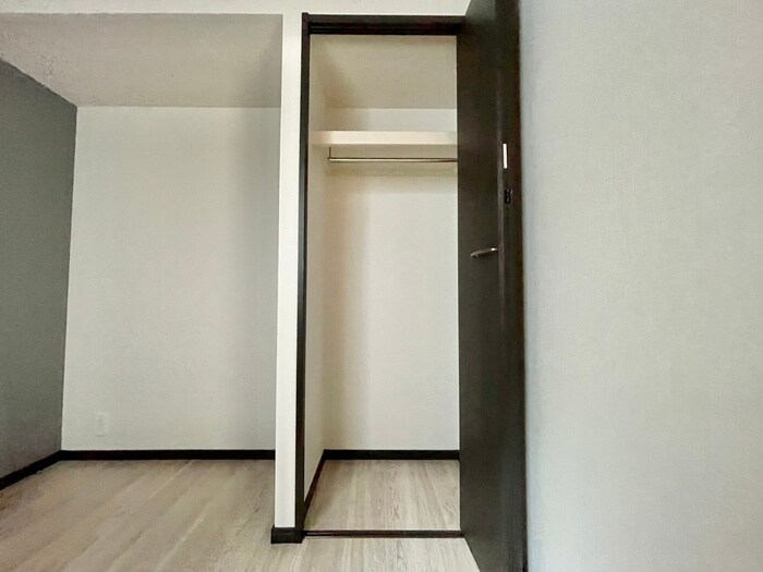 物件内観写真11　(収納)