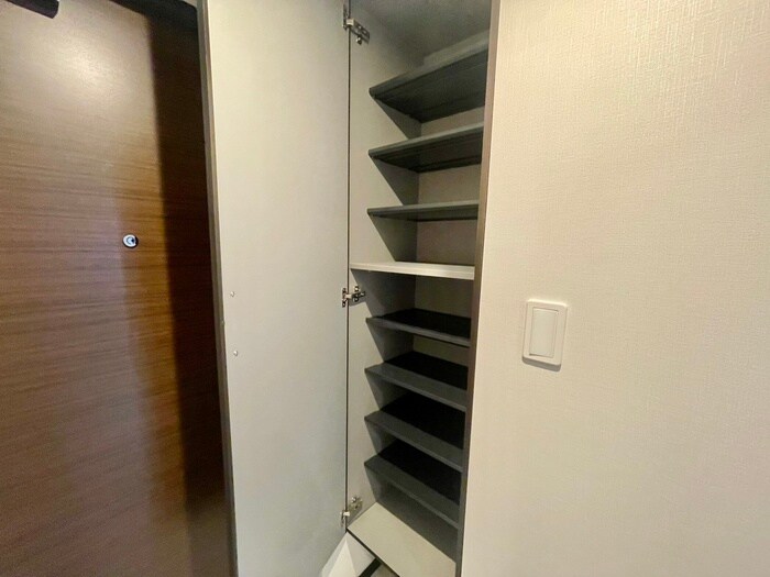 物件内観写真16　(靴箱)