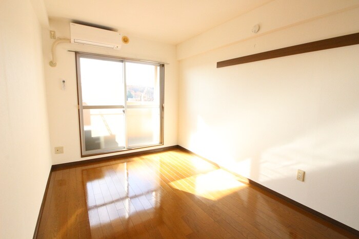 物件内観写真8　(居室)