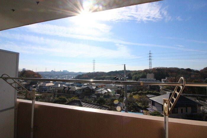 物件内観写真21　(室内からの展望)