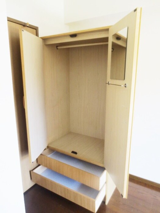 物件内観写真13　(収納)