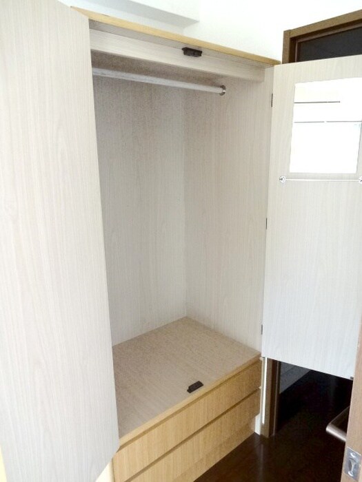 物件内観写真13　(収納)