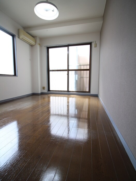 物件内観写真10　(ベランダ・バルコニー)