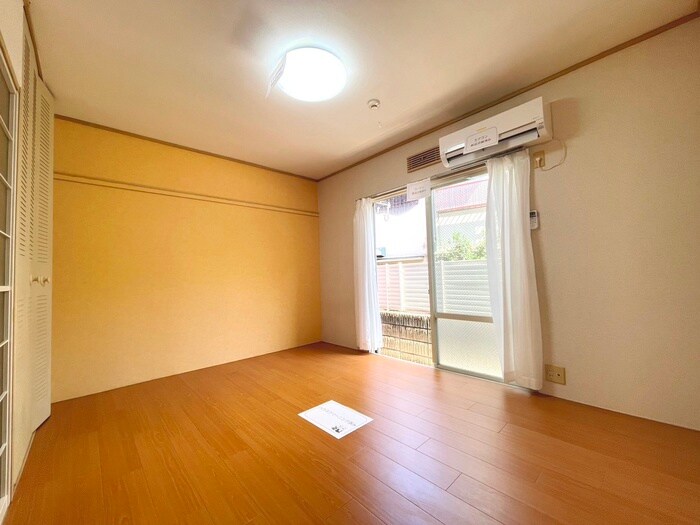 物件内観写真5　(居室)