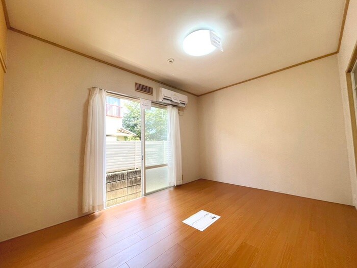 物件内観写真6　(居室)