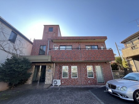 ルネッサンス国立２００１外観写真