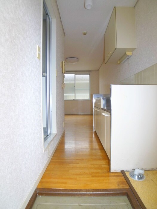 物件内観写真17　(玄関)