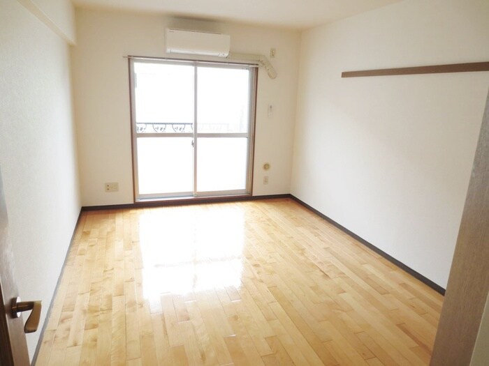 物件内観写真11　(居室)