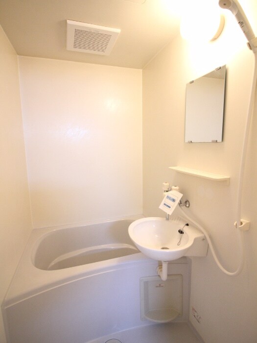 物件内観写真12　(バス／シャワールーム等)