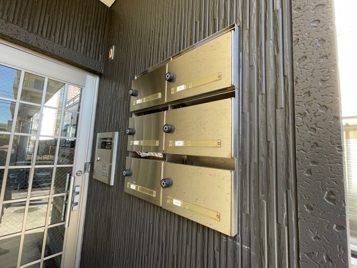 物件外観写真4　(建物設備)