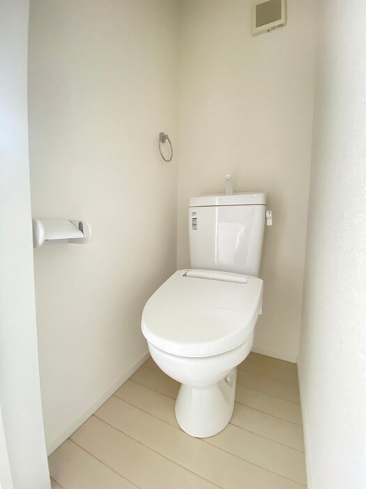 物件内観写真11　(トイレ)