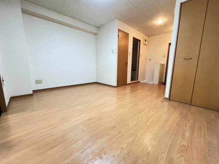 物件内観写真10　(居室)