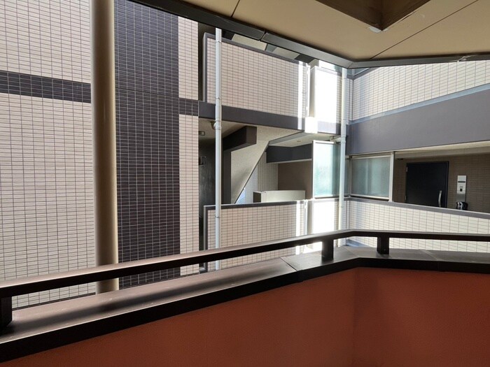 物件内観写真17　(室内からの展望)