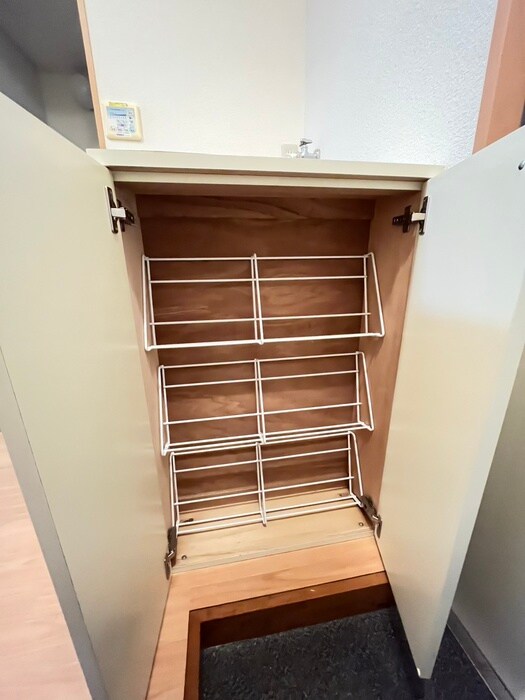 物件内観写真18　(靴箱)
