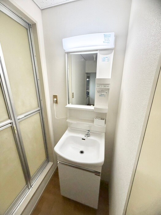 物件内観写真11　(洗面)