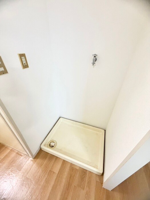 物件内観写真13　(洗濯機置場)