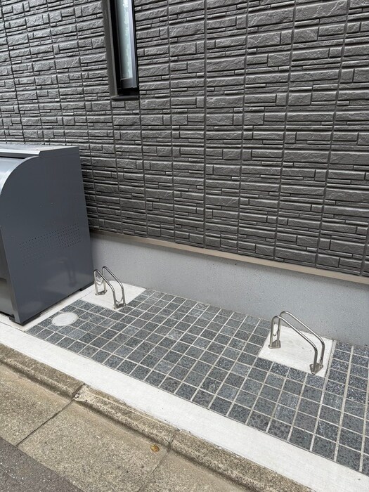 物件外観写真6　(駐輪場)