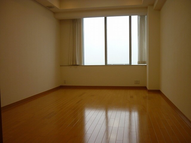 物件内観写真4　(居室)