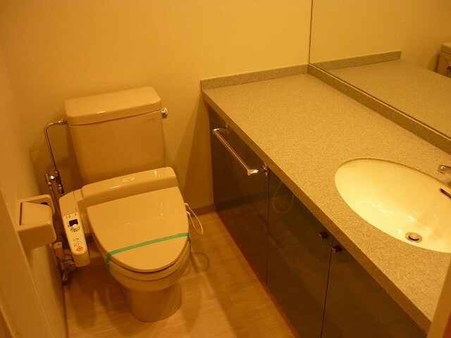 物件内観写真6　(トイレ)