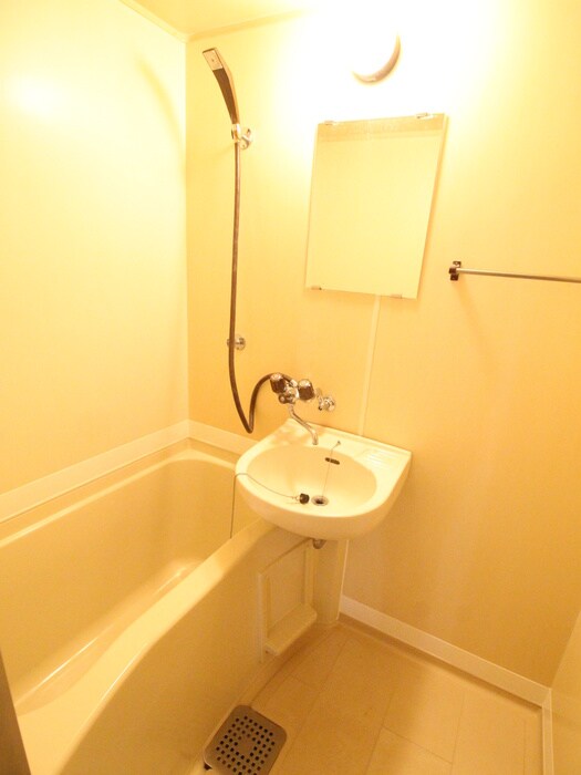 物件内観写真12　(バス／シャワールーム等)