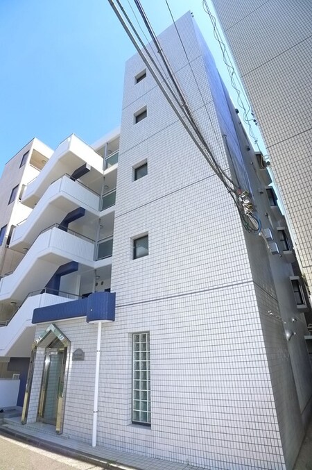 カーサまつなみ外観写真