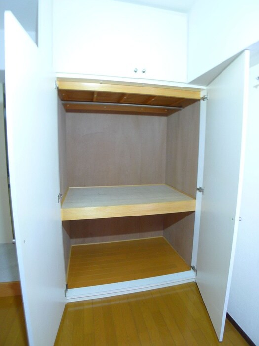 物件内観写真10　(靴箱)