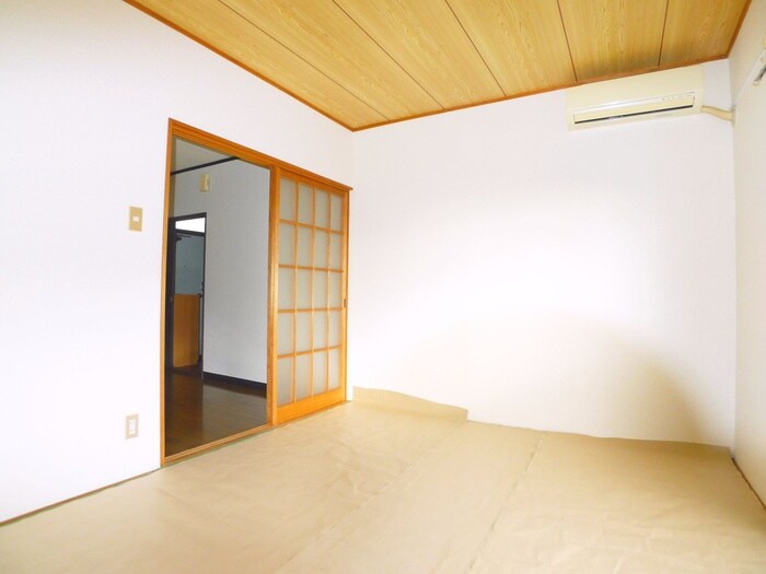 物件内観写真8　(居室)