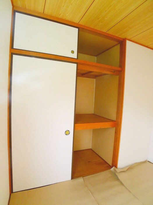 物件内観写真16　(収納)