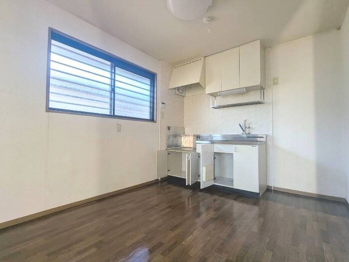 物件内観写真3　(居室)