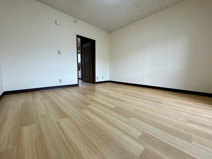 物件内観写真8　(内観写真)