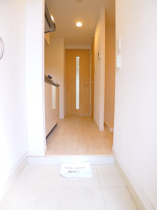 物件内観写真17　(玄関)