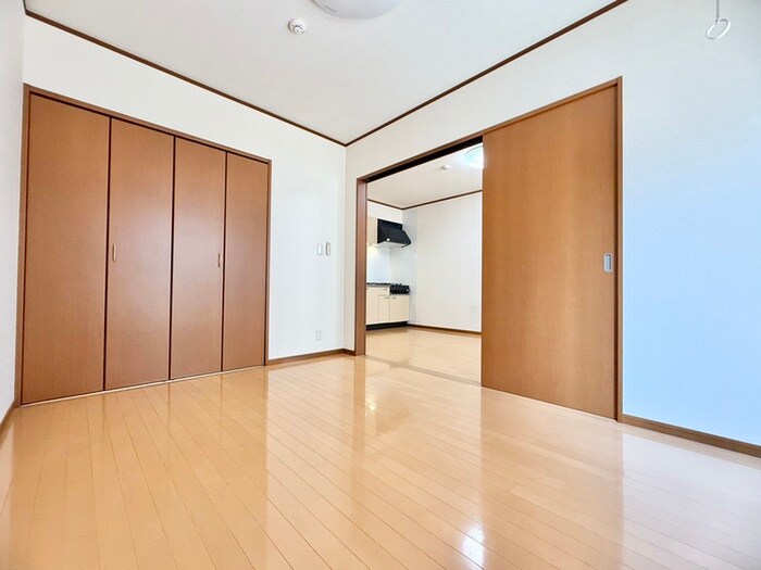 物件内観写真8　(居室)