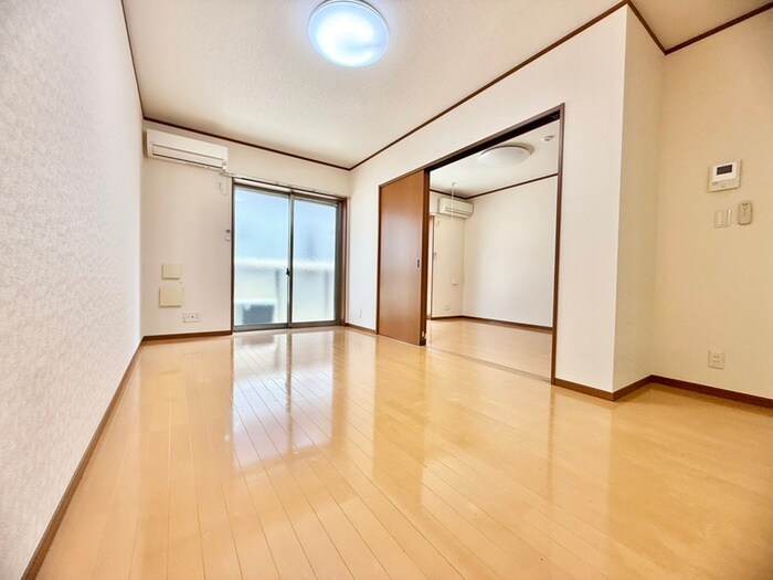 物件内観写真9　(居室)