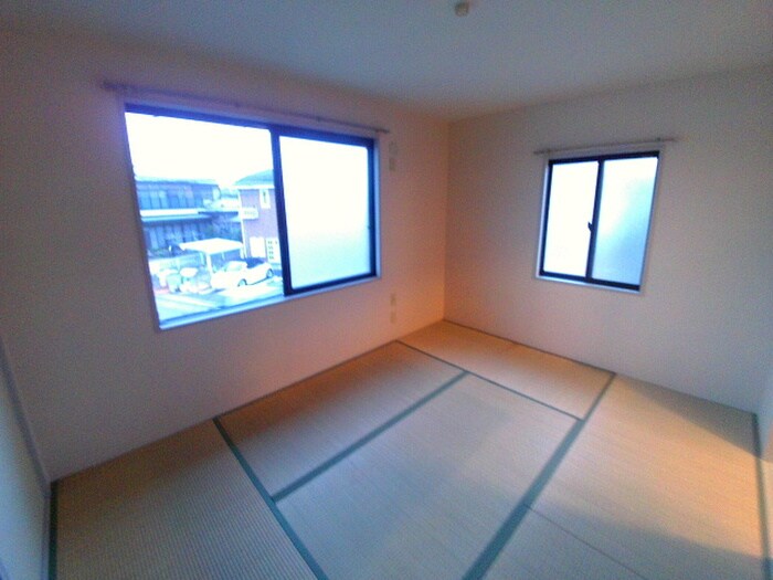 物件内観写真6　(居室)