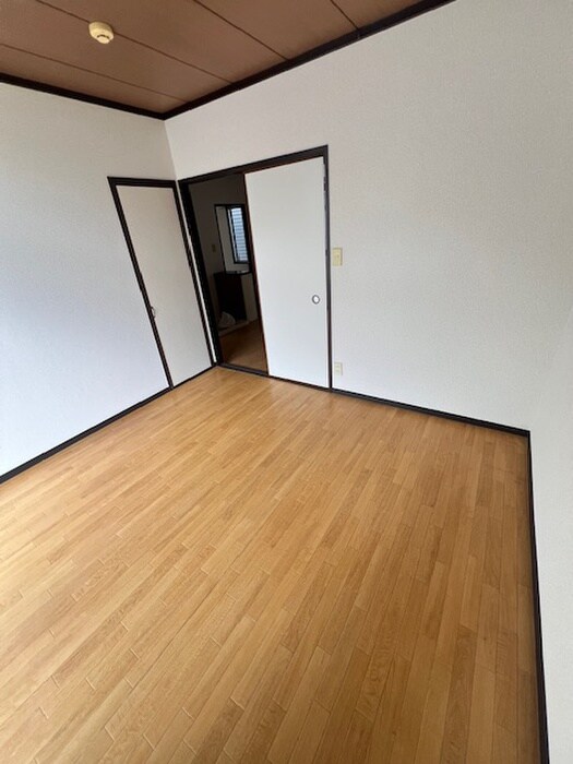 物件内観写真5　(居室)