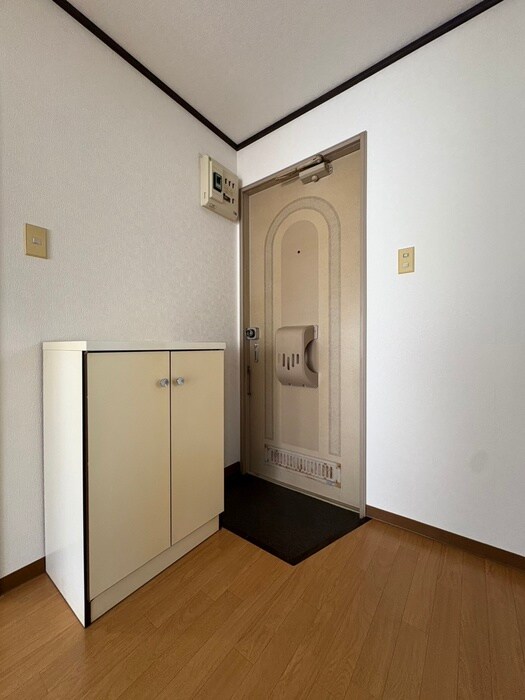 物件内観写真19　(玄関)