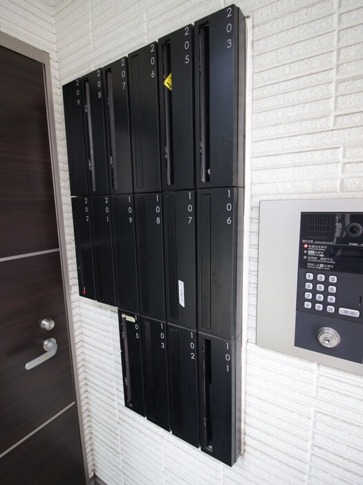 物件外観写真6　(建物設備)