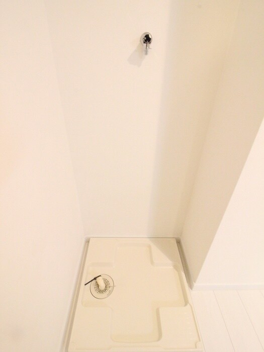 物件内観写真15　(洗濯機置場)