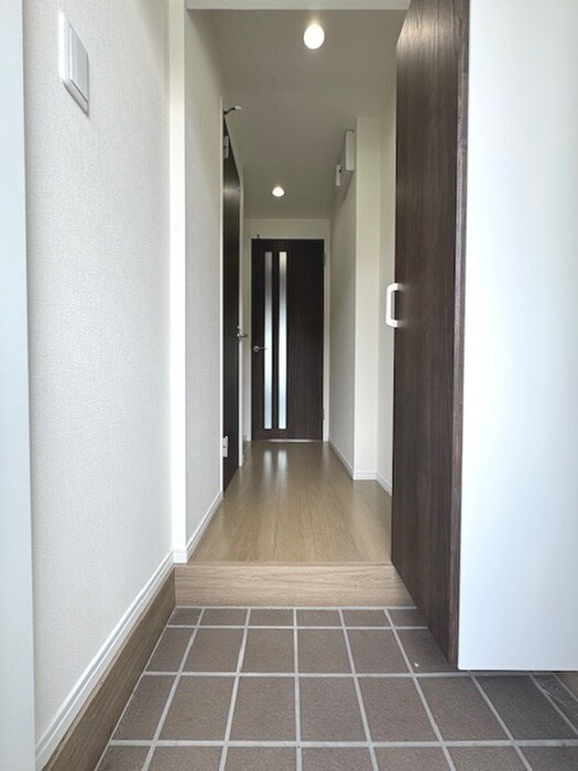 物件内観写真16　(廊下)