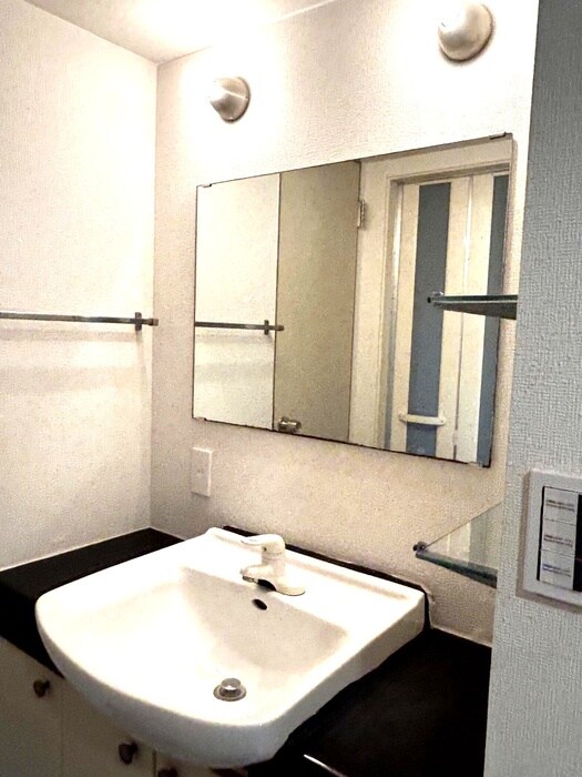 物件内観写真10　(洗面)