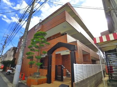 カ－サ本中山外観写真