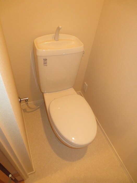 物件内観写真11　(トイレ)