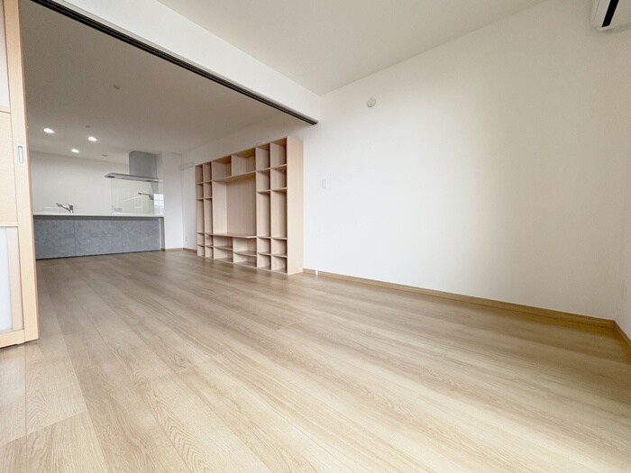 物件内観写真8　(居室)