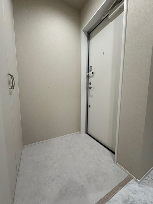 物件内観写真14　(玄関)