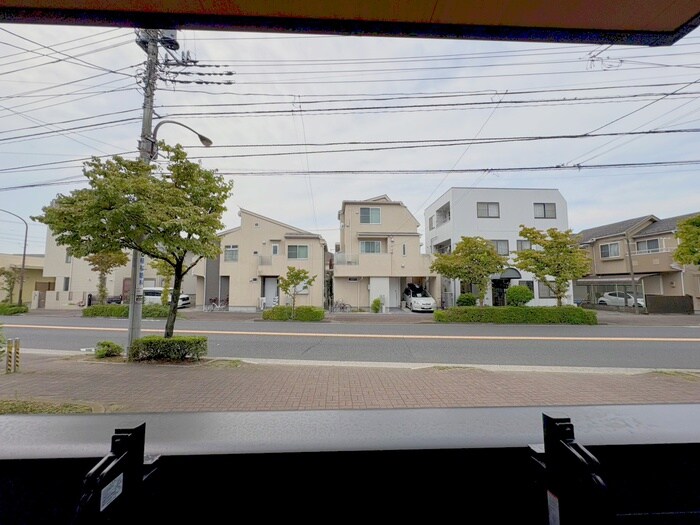 物件内観写真15　(室内からの展望)