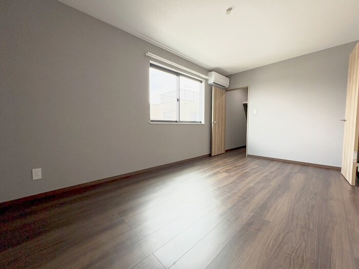 物件内観写真19　(居室)