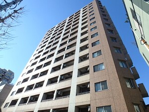 ﾌﾟﾚｻﾝｽ本駒込ｱｶﾃﾞﾐｱ(302)外観写真