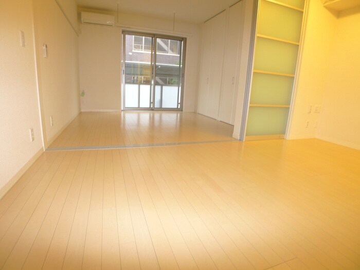 物件内観写真14　(居室)